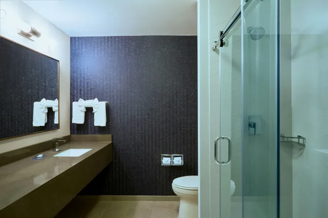 غرفة، Fairfield Inn And Suites San Bernardino 4/4