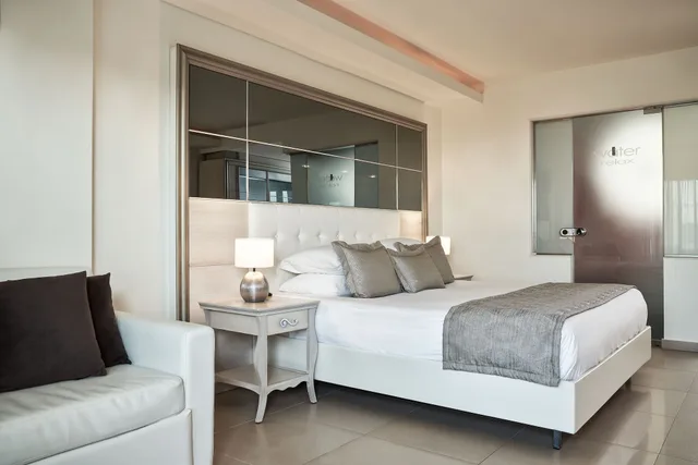 جناح عائلي سوبيريور بسرير كينج وسريرين منفصلين، Lesante Classic - Preferred Hotels & Resorts 1/10