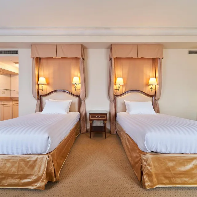 غرفة ديلوكس بسريرين منفصلين بشرفة، Hotel Grand Tiara Anjo 1/5