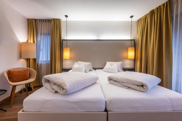 غرفة كومفورت بسرير كينج، HOTEL POST 1/4