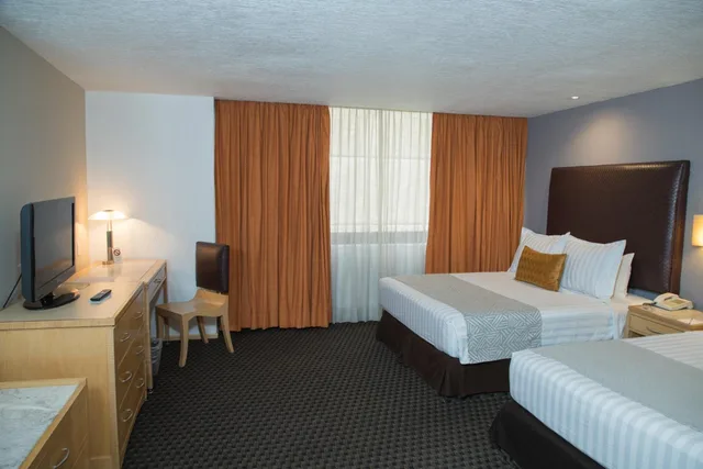 جناح جونيور، Sevilla Palace Hotel 2/9