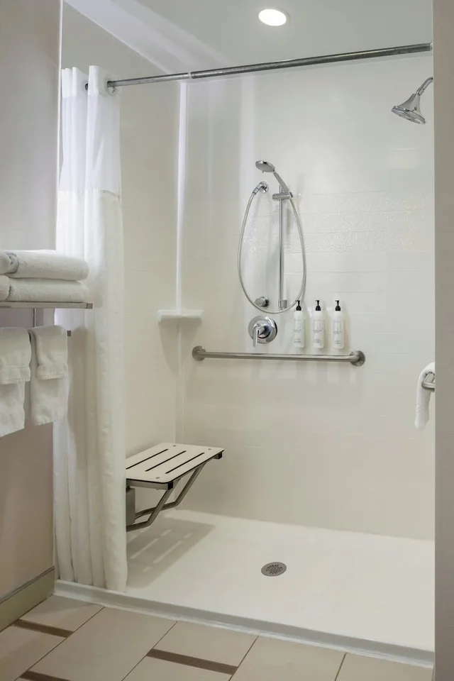 غرفة بسريرين كوين لذوي الإعاقة، Fairfield Inn & Suites by Marriott Columbus Dublin 1/2