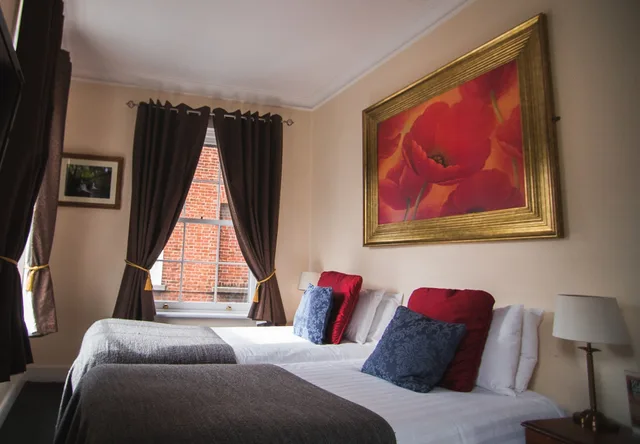 غرفة قياسية بسريرين منفصلين، Dublin Citi Hotel 2/3