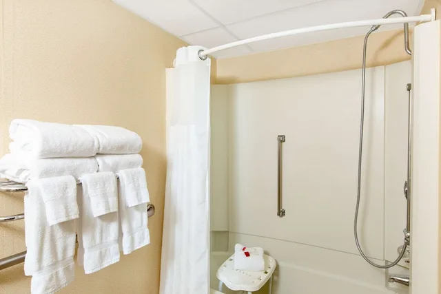 Room, 2 Double Beds, Accessible, Ramada by Wyndham Midtown Grand Island 5/5
