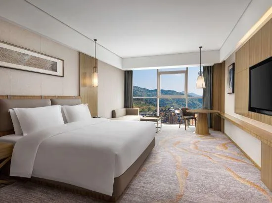 Elegant, Double Bed، Wyndham Kaili Downtown 1/1