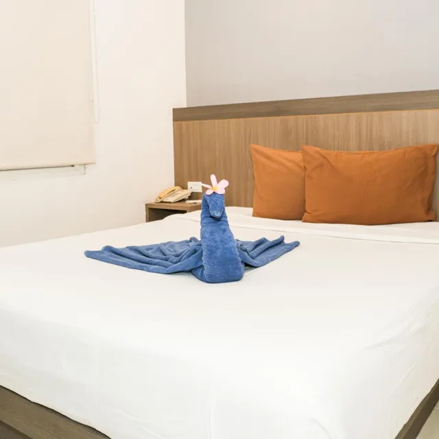 غرفة بسرير كينج، Hotel Dalu Semarang 2/6