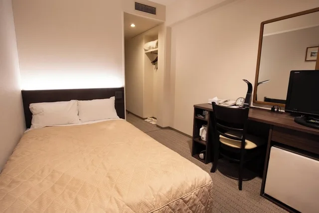 Semi Room, Semi Double Bed, Smoking، HOTEL SUNROUTE MATSUYAMA 1/1
