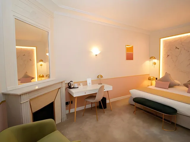 غرفة قياسية بسرير مزدوج أو سريرين منفصلين، Hotel Princesse Caroline 2/2