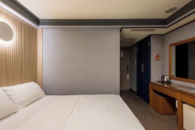 غرفة بسرير مزدوج، Insadong Crown Hotel 7/10