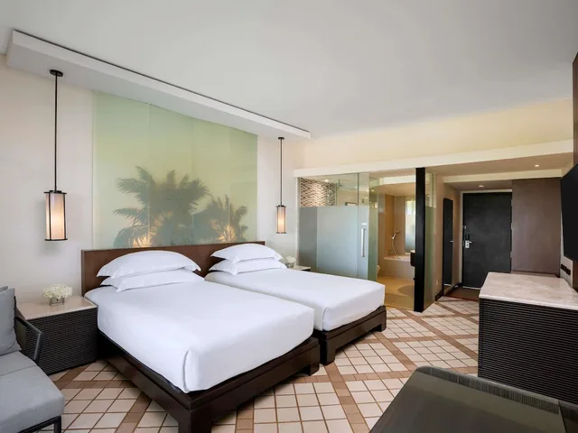 غرفة سوبيريور بسريرين كوين بإطلالة على الحديقة، Pullman Phuket Karon Beach Resort 4/10