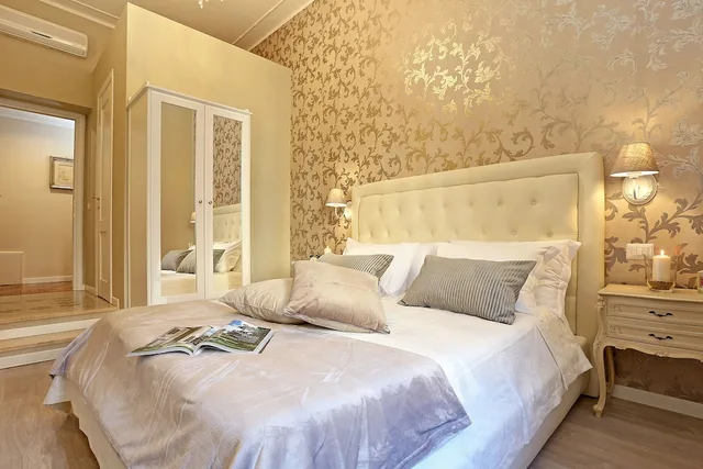 Deluxe, Queen Bed, Liberty Rome Suites 1/4
