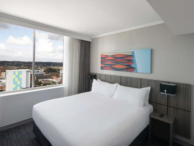 غرفة سوبيريور بسرير كوين لذوي الإعاقة، Mercure Sydney Bankstown 4/8