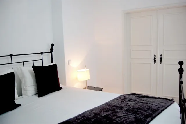 غرفة ديلوكس بسرير كوين، Suites Inn Lagos 1/2