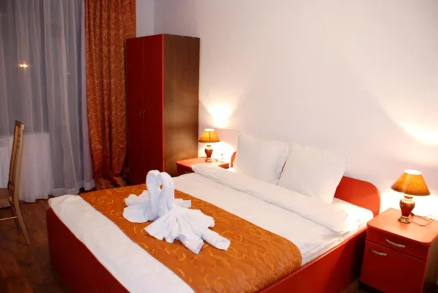 One-bedroom Apart (1+1)، Hotel Elegant Lux 2/10