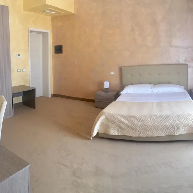 Deluxe, Double Bed, Side Sea View، Hotel Riviera Palace 2/6
