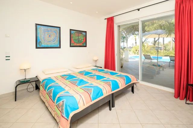 3 Bedrooms, Villa, 1 Queen and 4 Single Beds, Garden View, Pool View, Vale do Lobo Resort 2/5