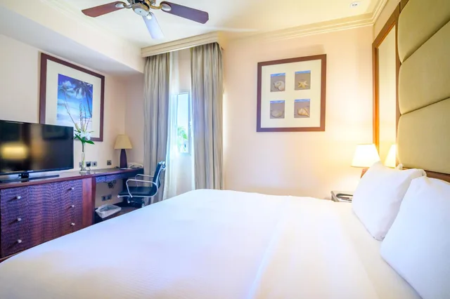 2 Bedrooms, Garden, Family, Villa, King Bed, Beach Front, Dining Area, Private Garden, Terrace، Danat Jebel Dhanna Resort 3/6