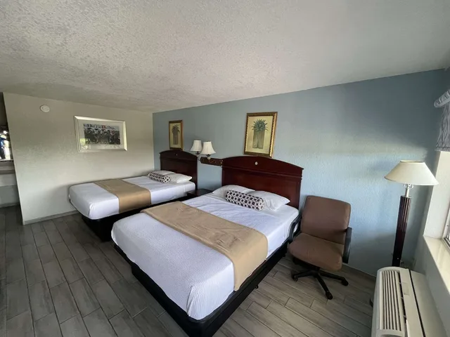 غرفة بسريرين كوين لذوي الإعاقة، Rodeway Inn Lake Wales - Winter Haven 6/9