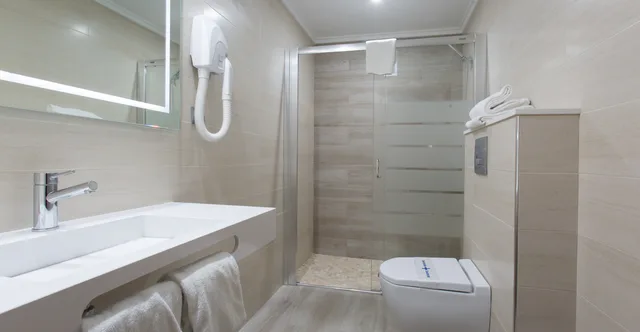 Standard, Double Bed, Olympia Hotel Ronda II 7/9