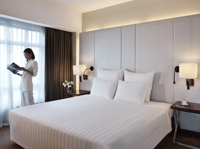 جناح تنفيذي بسرير كينج مع أريكة مع دخول صالة النادي، Pullman Hanoi Hotel 3/10