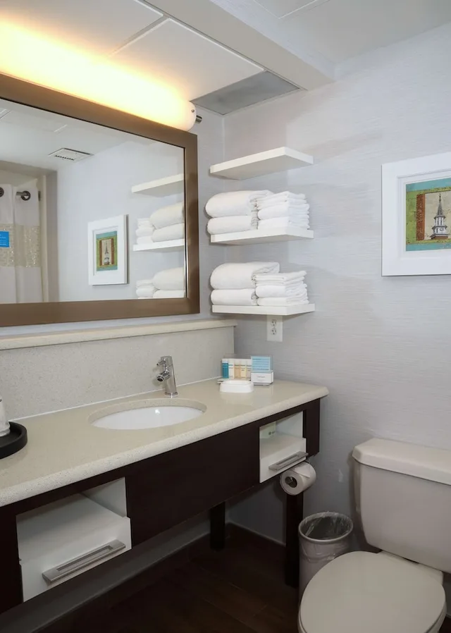 جناح بسريرين مزدوجين مع أريكة، Hampton Inn Alexandria Old Town King St. Metro 3/3