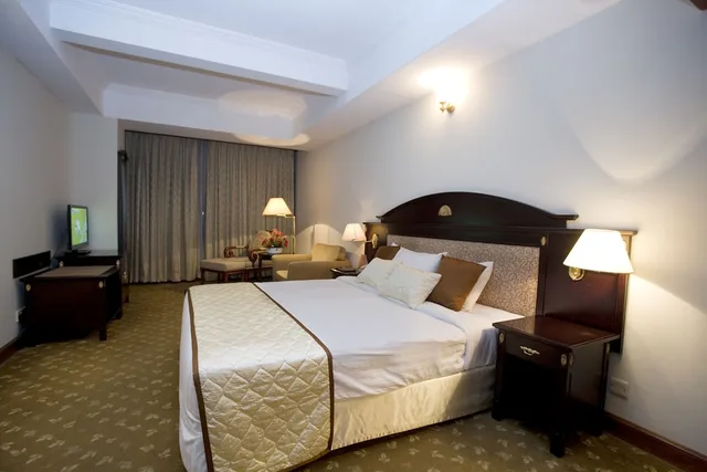 Deluxe King, Hotel Sarina 11/21