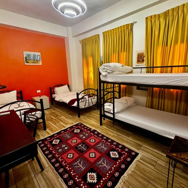 غرفة اقتصادية رباعية، Sydney Hotel 4/10