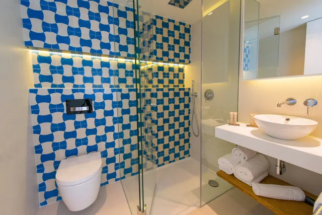 فيلا بسريرين منفصلين وسرير كوين بإطلالة على البحر بغرفتي نوم مع أريكة، Inturotel Esmeralda Villas 3/3