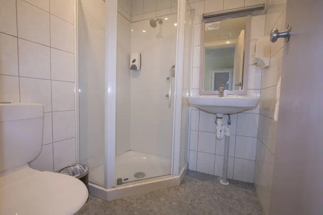 سكن مشترك مختلط بأربعة أسرّة بحمام مشترك، Hotel Waterloo Backpackers 7/8