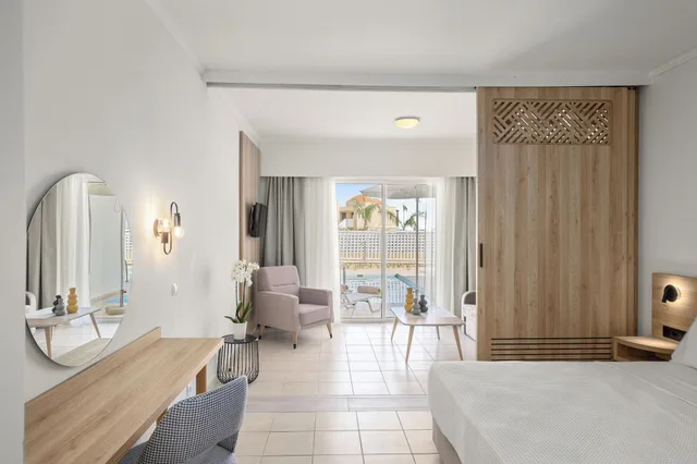 Superior, Family, Shared Pool، Kiotari Miraluna Resort 6/6