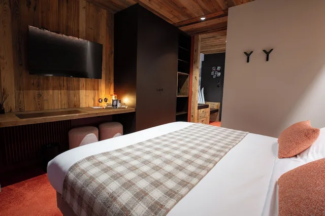 غرفة سيغنتشر بسرير مزدوج أو سريرين منفصلين، Hôtel Alté Névé 2/3