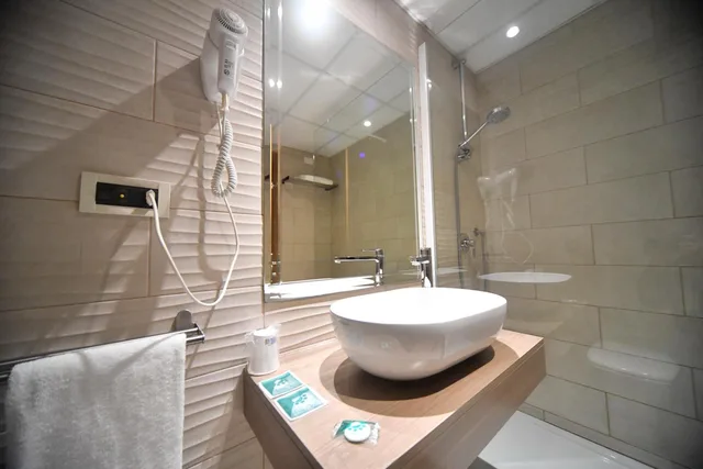 غرفة بسرير مزدوج، Palace Inn 6/8