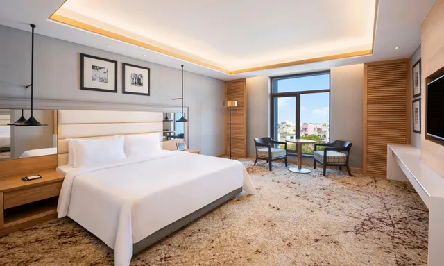 غرفة كلوب، The Residency Towers Pondicherry 2/2