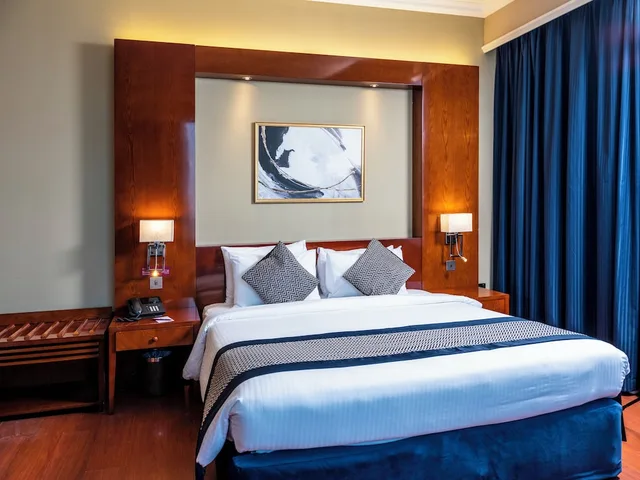 جناح تنفيذي بسرير كينج، Retaj Al Rayyan Hotel 1/6