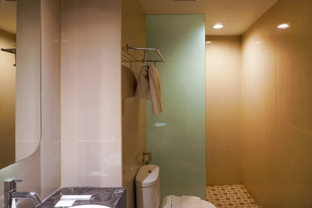 غرفة بريميير، 1O1 URBAN Jakarta Glodok - Kota Tua 4/6