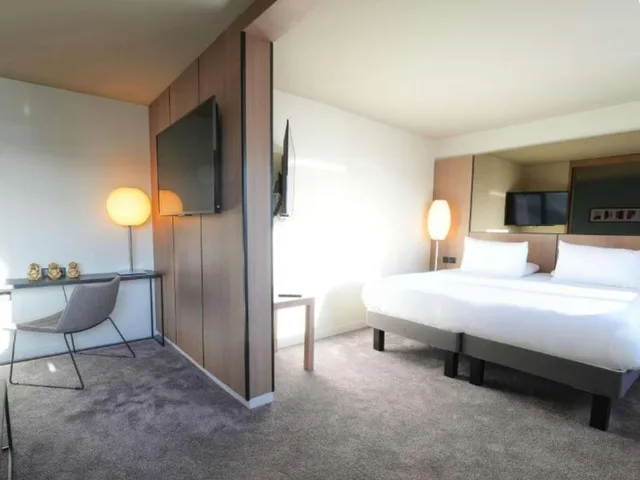جناح جونيور بسرير كينج، Pullman Bordeaux Lac 4/10