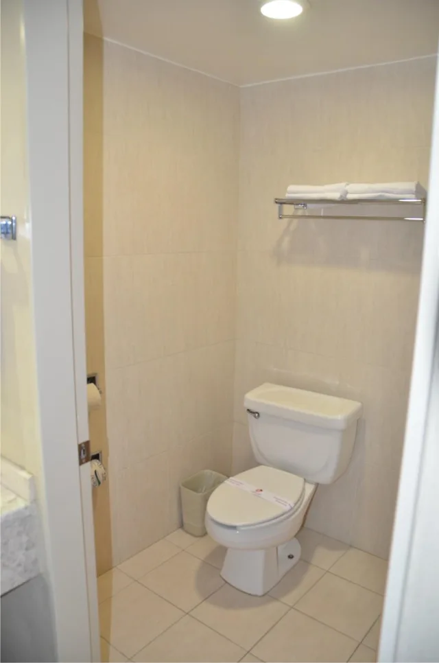 غرفة قياسية بسرير مزدوج، Hotel Mirabel 3/4