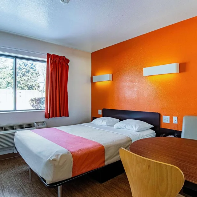 غرفة بسرير كوين، Motel6 Palatine, IL - Chicago Northwest 5/10