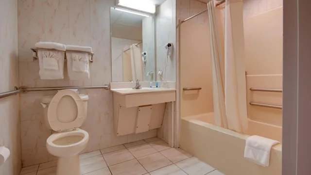 غرفة بسرير كوين لذوي الإعاقة، Ocean 1 Hotel and Suites 5/5