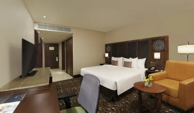 غرفة بريميير بسرير كينج، Novotel Kochi Infopark 6/10
