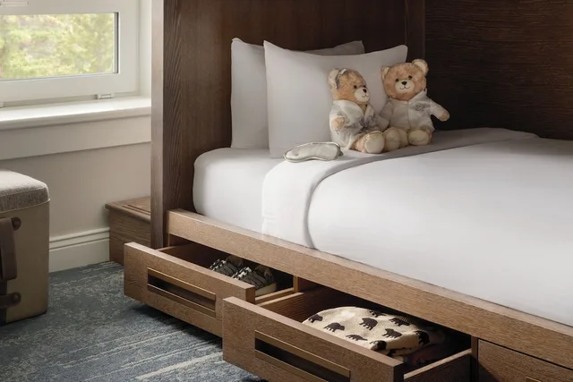 Gatehouse, Family, King and Twin Beds، Fairmont Banff Springs 4/7