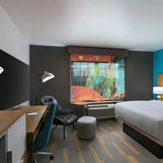 Studio 1 King Non-Private Sofa، Towneplace Suites By Marriott 3/6