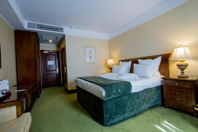 Standard, Double Bed, Ramada Brasov Hotel 1/4