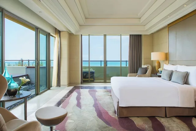 1 Bedroom, Suite, Beach Front, Pool Access، Renaissance Sanya Resort and Spa 1/3