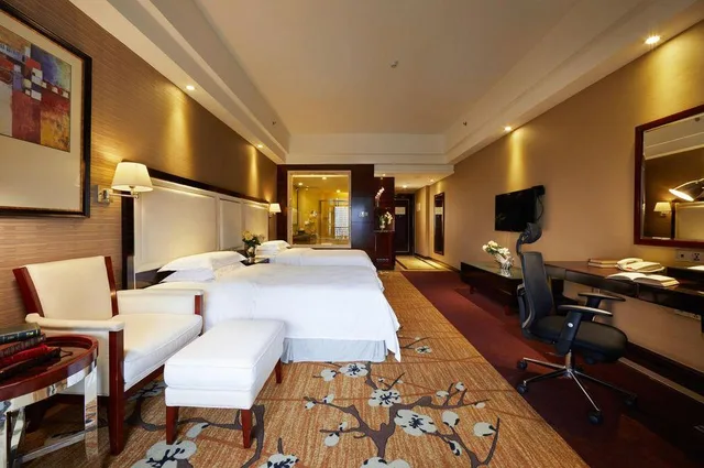 غرفة عائلية بسريرين منفصلين، Country Garden Phoenix Hotel Yangshan 1/2