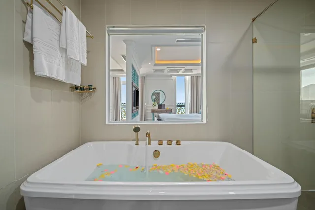 Executive, Suite, Ocean Front, Balcony، PARACEL DANANG HOTEL 3/4
