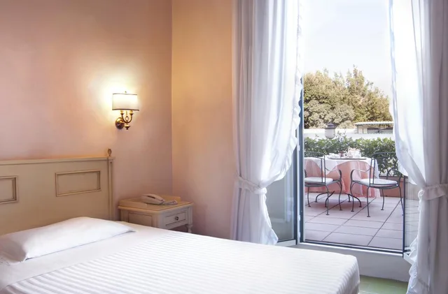 غرفة كلاسيكية مفردة، Settentrionale Esplanade 1/3