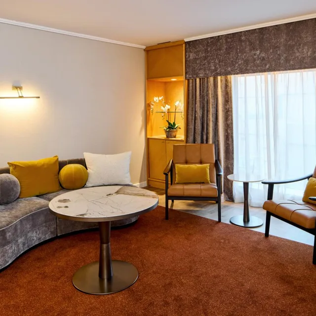 Junior Suite, King Bed, Grand Millennium Auckland 4/7