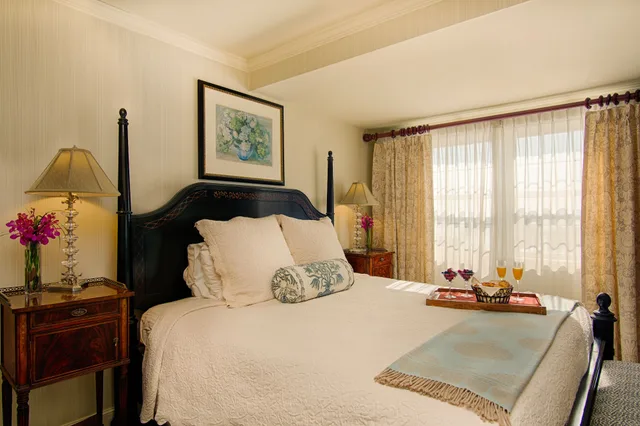 1 Bedroom, Suite, King Bed, Water View, Main Building, Saybrook Point Inn, Marina & Spa 1/5
