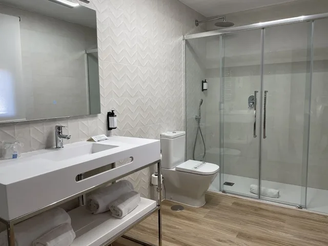 Room, Double Bed, Maria Cristina Hotel 5/5